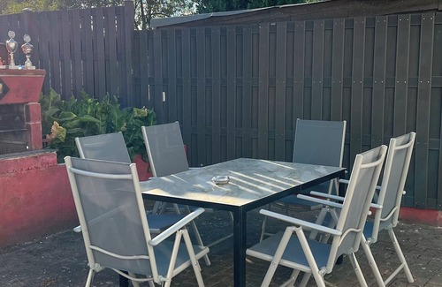 Grevenbroich Apartamento | Cozy maisonette apartment in Grevenbroich