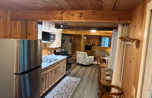 North New Portland Apartamento | Beautiful 1-bedroom riverfront apartment in New Portland
