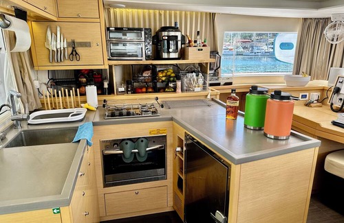 Historic District Alquiler De Eote | 3-bedroom boat in amazing Annapolis with AC