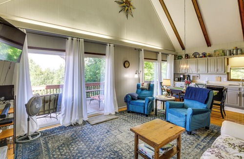 Zionville Cabina | Deck, Fire Pit, Games: Family Escape Near Boone