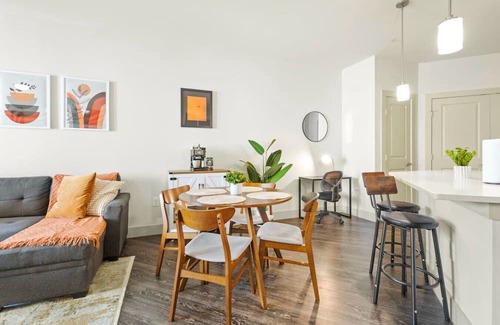 Vickery Meadow Apartamento | Café Amor I Suite w/ Resort Amenities by Midtown