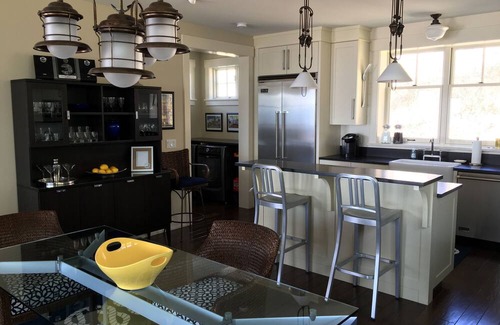 Macatawa Casa | Beach House on Lake Michigan - Spacious Home with Sunset views