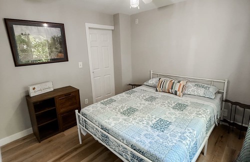 Birch Run Township Otro | Private Farmhouse with Large Yard in Birch Run - 3 bedrooms