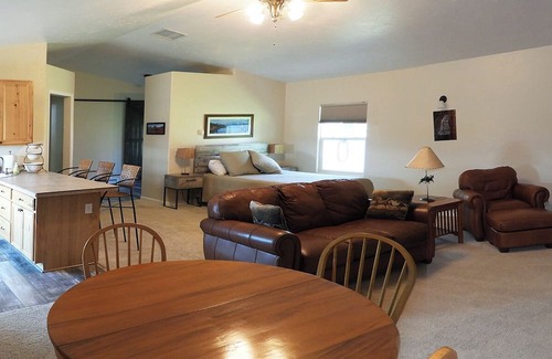 Fruita Apartamento | Charming country studio close to Fruita and biking trails