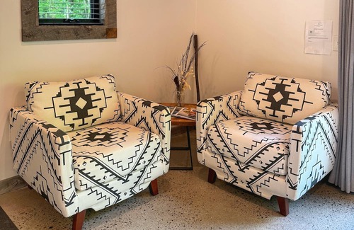 Madison Cabina | Cozy Woodside Cabins w/Hot Tub, Private Deck & Scenic Trails in Wine Country