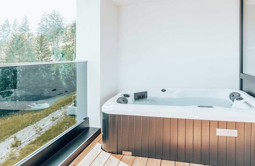 Wallenfels Apartamento | Great apartment (65sqm) with private whirlpool and balcony