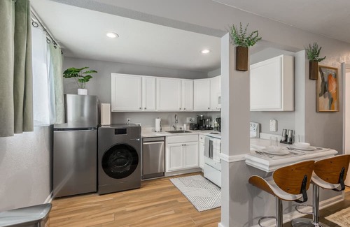 Riverside Apartamento | Relax in Cozy style/Spacious King & Queen beds