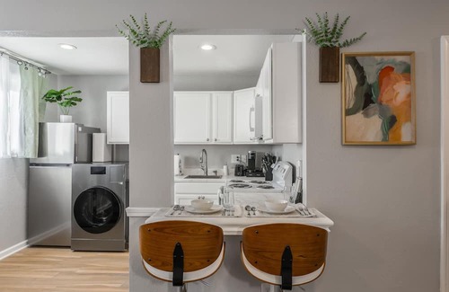 Riverside Apartamento | Relax in Cozy style/Spacious King & Queen beds