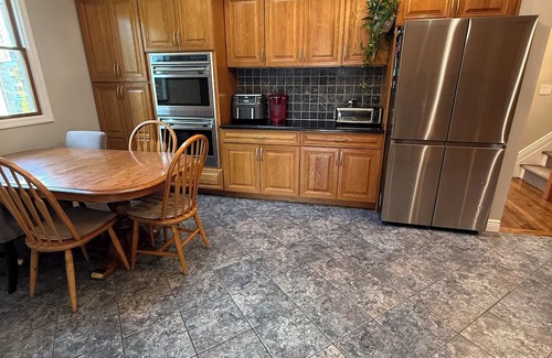 South Farmingdale Casa | Ryder Cup Haven 3-Bedroom Comfort Home with AC Minutes from the Course
