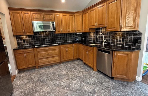 South Farmingdale Casa | Ryder Cup Haven 3-Bedroom Comfort Home with AC Minutes from the Course