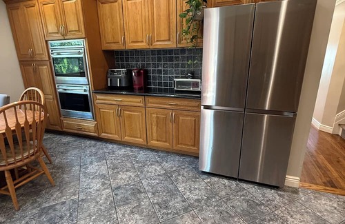 South Farmingdale Casa | Ryder Cup Haven 3-Bedroom Comfort Home with AC Minutes from the Course
