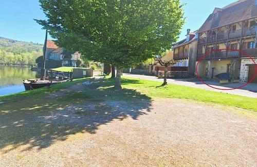 Beaulieu-sur-Dordogne Apartamento | 35 m2 apartment facing the Dordogne