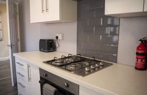 Wishaw Casa | Snug Modern House in Wishaw