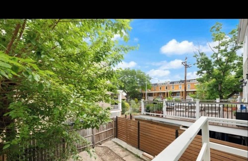 Petworth Casa | Roomy three bedroom house in NW Washington DC. Open space concept, pretty