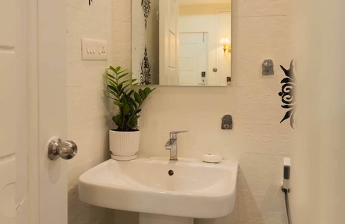 Banjara Hills Hotel | Hotel Granton blends luxury with homely warm your perfect get away awaits!