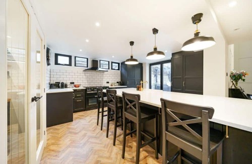 Plaistow and Sundridge Cabaña | Converted School Cottage in Bromley