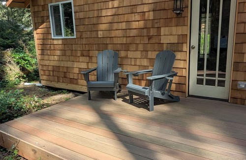 Langley Cabina | Pine Guest Cabin in the Woods