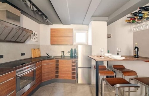 Wossingen Casa | Stylish loft with kitchen, carport, WiFi & fireplace