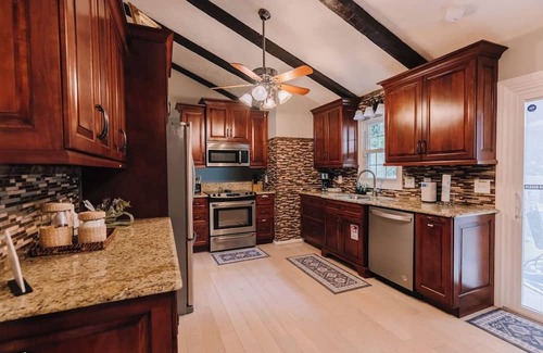 Danville Casa | Spacious 4BR Retreat w Pool