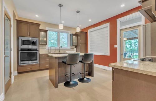 West St. Paul Casa | Luxury 6-bedroom house with Long driveway in West Saint Paul
