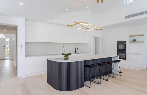 Hyde Park Casa | The Estate - Luxury Pool Escape, Sleeps 10