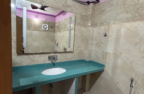 Bodh Gaya Apartamento | Comfy, spacious flat
