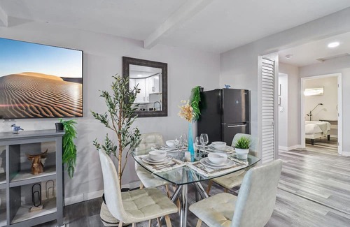 La Presa Casa | 2BR/1Bth Ranch, Gated, Parking, Washer, Fast Wi-Fi