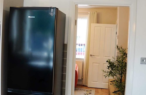 Weston on Trent Casa | Elite Unseen Suites! Home that offers a balance of comfort, style & convenience.