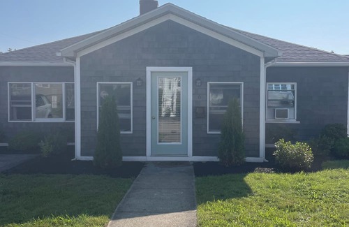 Waveland Casa | Bay Sunset Retreat-Walk to Nantasket beach- Charming 3-bedroom house