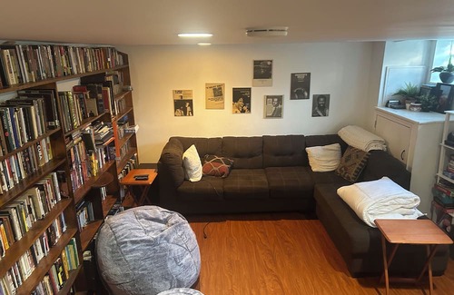 Chinquapin Park Casa | Spacious house with finished basement
