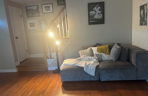 Chinquapin Park Casa | Spacious house with finished basement