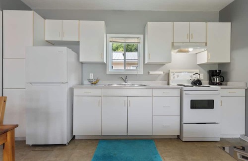 Turkey Point Cabaña | Beachfront Cottage - Turkey Point