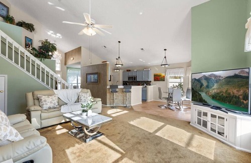 Lindfields Villa | Stunning Home 4bdrms Near Disney