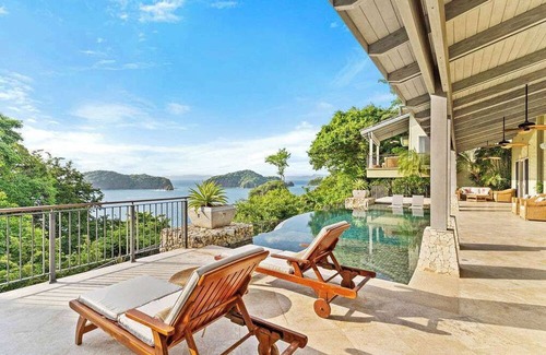 Península de Papagayo Villa | Papagayo Villa | 2 Private Pools | Sleeps 12
