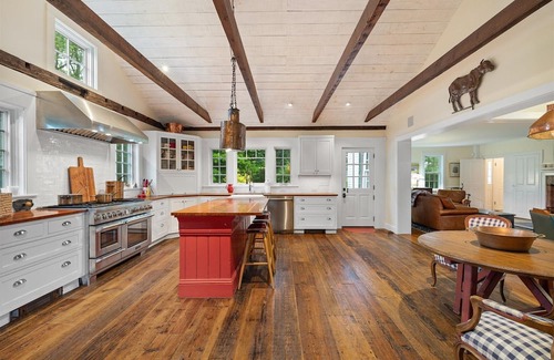 Rogers Casa | The Farmhouse at Golden Hill Farm