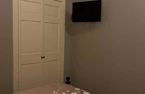 Middle Grove Casa | Light filled loft space with private en-suite 7 miles from Downtown Saratoga
