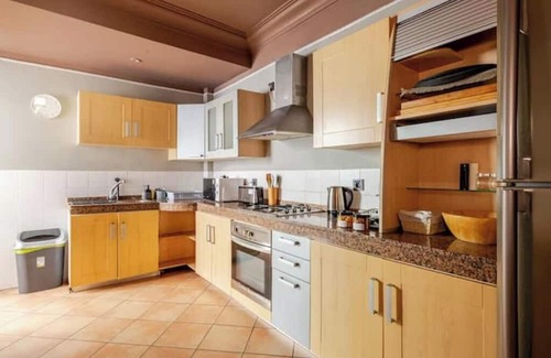 Baabda Apartamento | Number Six Triangle d'Or by IB Signature