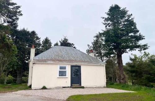 Lairg Casa | The Challenger Estate - Bothy