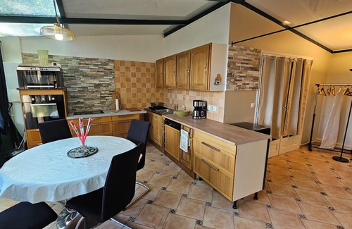 Meulan-en-Yvelines Apartamento | Beautiful loft for 2 with lovely terrace in a quiet location
