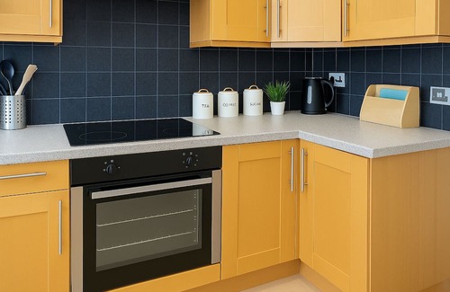 Sittingbourne Casa | Home for Family, Contractors & Tourists!