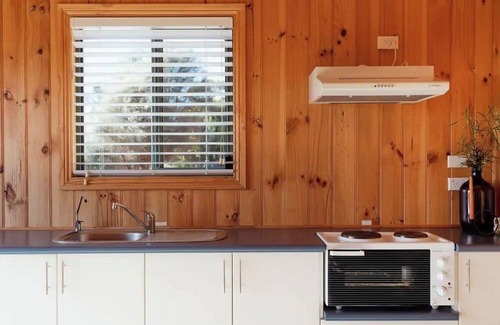 Bicheno Cabina | Panorama Cabin - a cosy shack and an epic view (A)