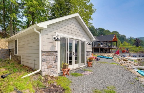 Averill Park Apartamento | Dock & Lake Access: Studio 14 Mi to Dtwn Albany!