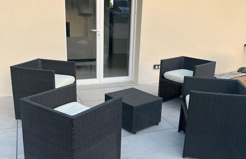 Ordonnac Casa | Holiday Home Domaine Julaya Between Castles and Beach