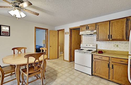 Reserve Cabina | 1900 miles of shoreline on the Chippewa Flowage to explore, great fishing, and great for water sports