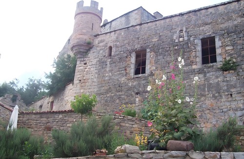 Milhars Casa | Holiday Home in a Medieval Village