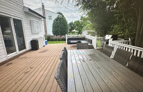 Bethpage Casa | Ryder Cup House. Updated 4 BR home Located in Bethpage 1 mile from Golf course.