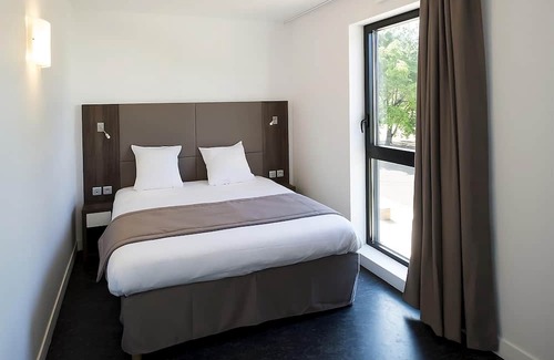 Dijon Hotel | In The Heart of The University Campus of Bourgogne! with Private Kitchenette