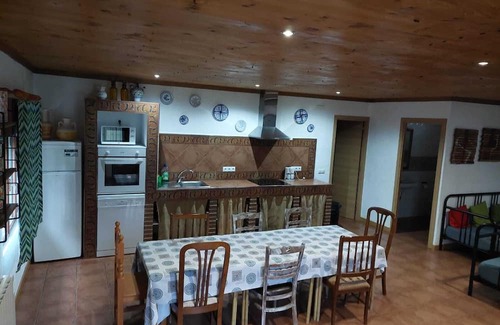 Calvarrasa de Abajo Cabaña | Rural house 5min from Salamanca, 5000m² with swimming pool and barbecue