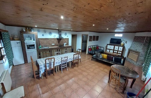 Calvarrasa de Abajo Cabaña | Rural house 5min from Salamanca, 5000m² with swimming pool and barbecue