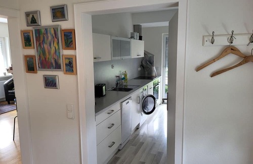 Hetzerath Apartamento | Vacation apartment Bücherkiste - Holiday apartment shower/WC, 1 bedroom